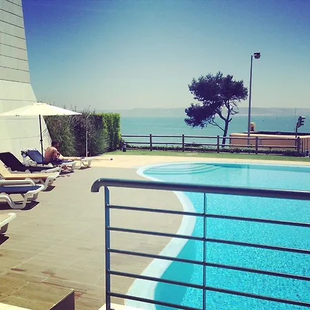 Beach House With Pool Apartment Oeiras